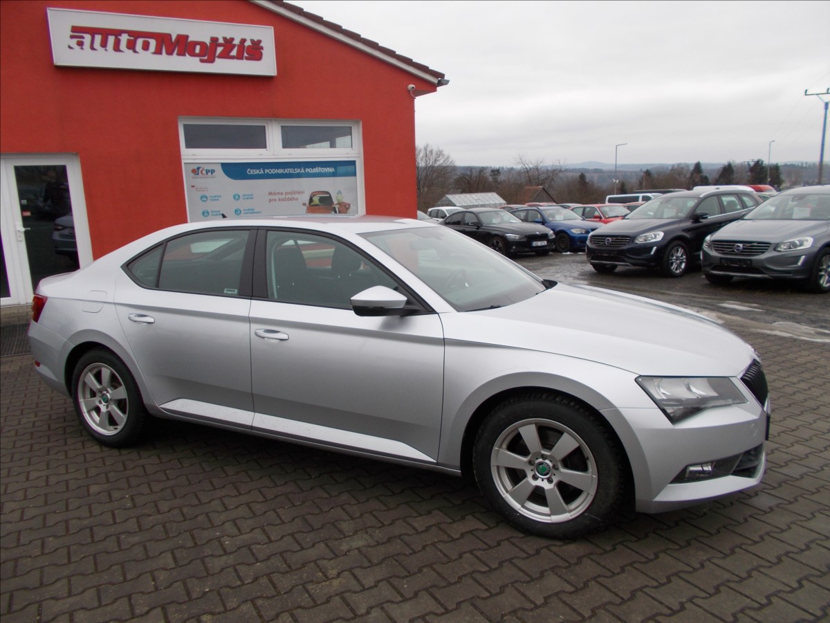 Škoda Superb 2,0 TDI ČR 110 KW DIGIKLIMA PĚKNÉ  III - foto 7