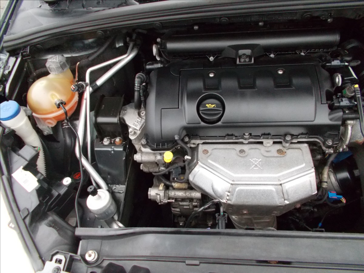 Peugeot 308 1,6 16V ČR NOVÁ STK TZ PĚKNÉ  SW - foto 30