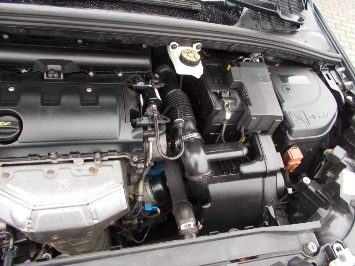 Peugeot 308 1,6 16V ČR NOVÁ STK TZ PĚKNÉ  SW - foto 31