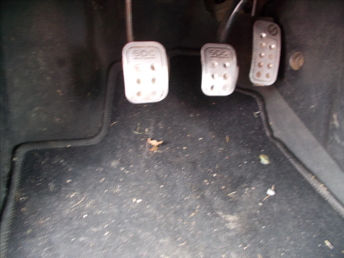 Opel Vectra 1,6 16V KLIMA NOVÁ STK PĚKNÉ - foto 26