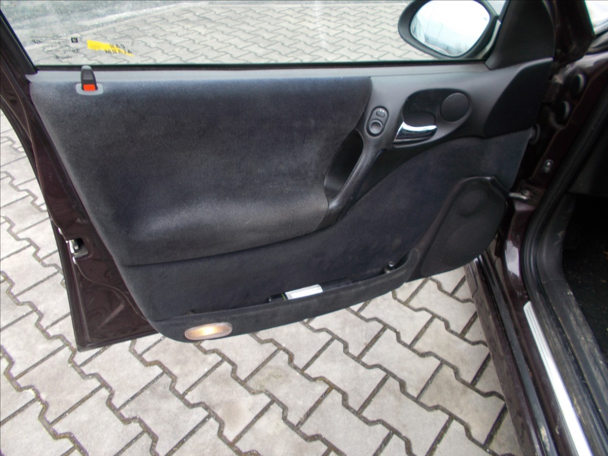 Opel Vectra 1,6 16V KLIMA NOVÁ STK PĚKNÉ - foto 27