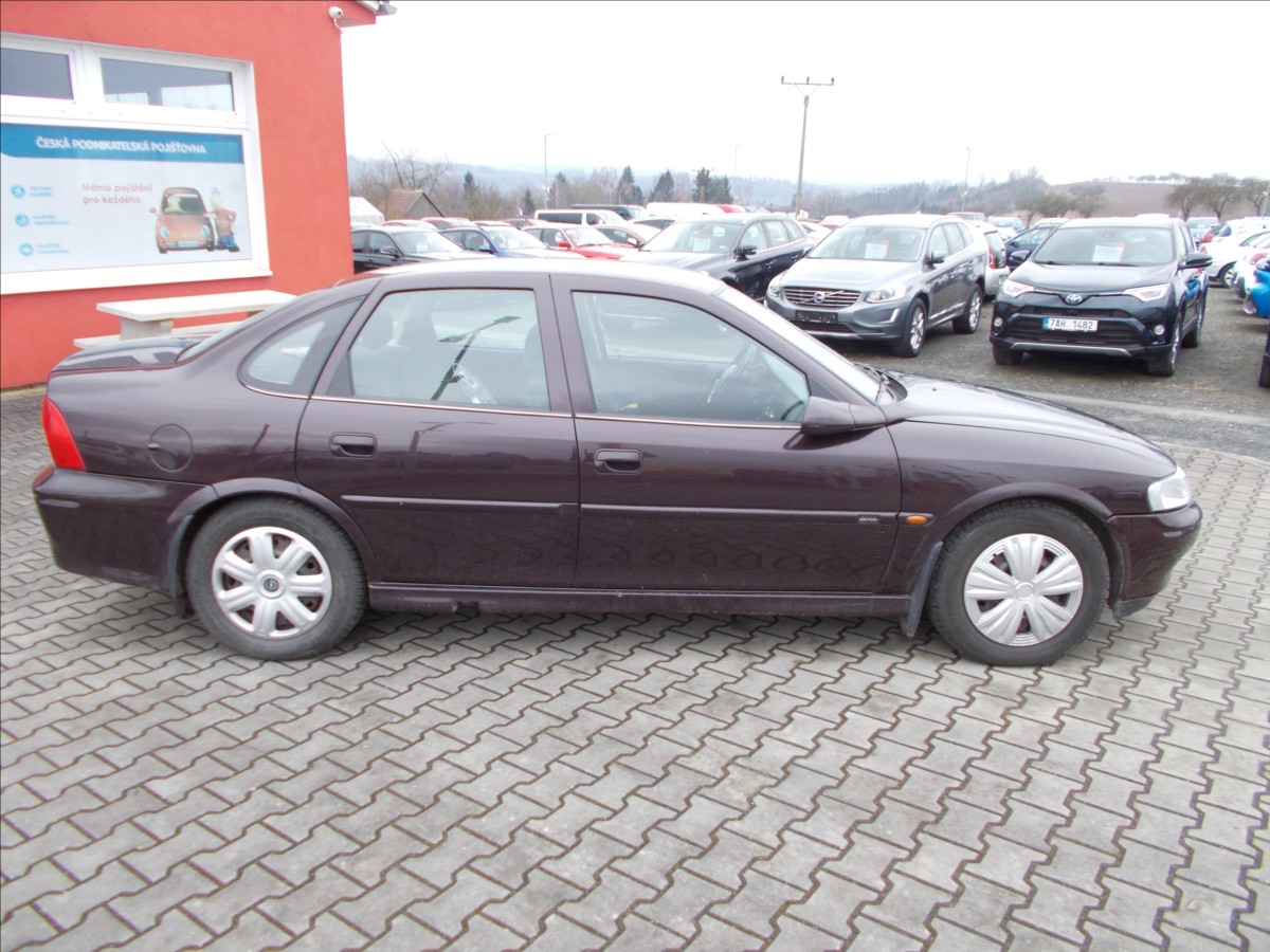 Opel Vectra 1,6 16V KLIMA NOVÁ STK PĚKNÉ - foto 9