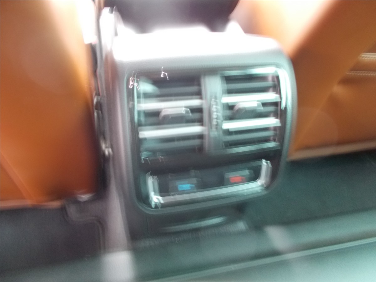 Volkswagen Passat 1,4 TSI DIGIKLIMA NAVI COC STK 3/2027 - foto 17