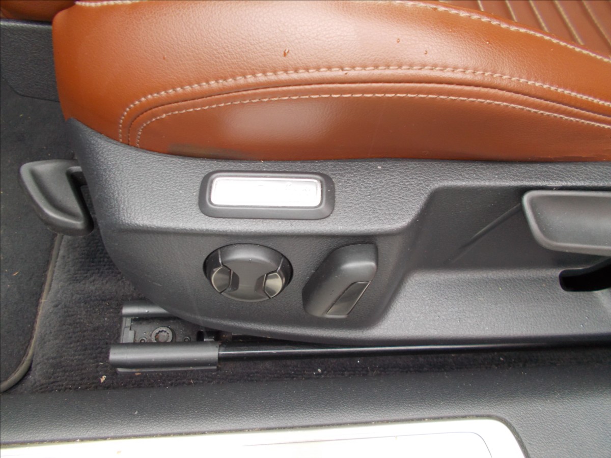 Volkswagen Passat 1,4 TSI DIGIKLIMA NAVI COC STK 3/2027 - foto 21